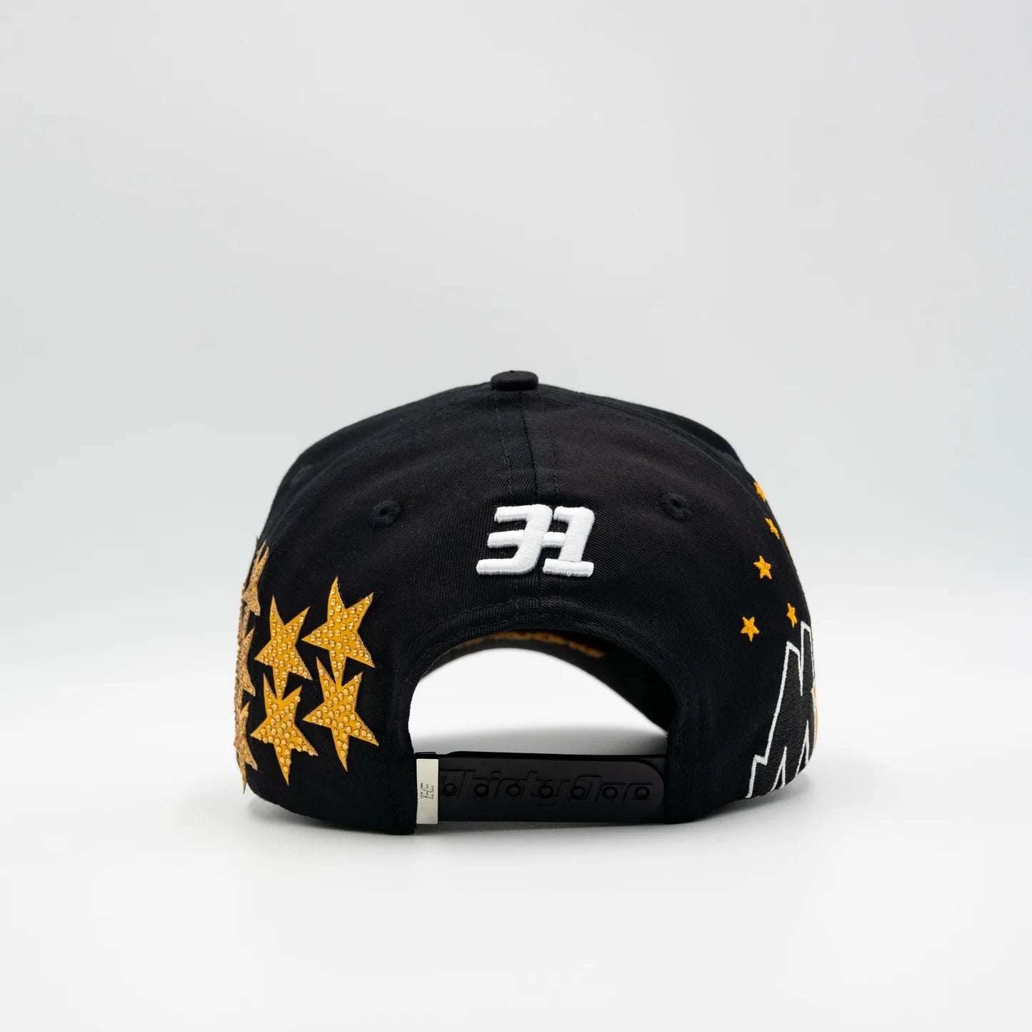31 Hats x El Mago Amarilla