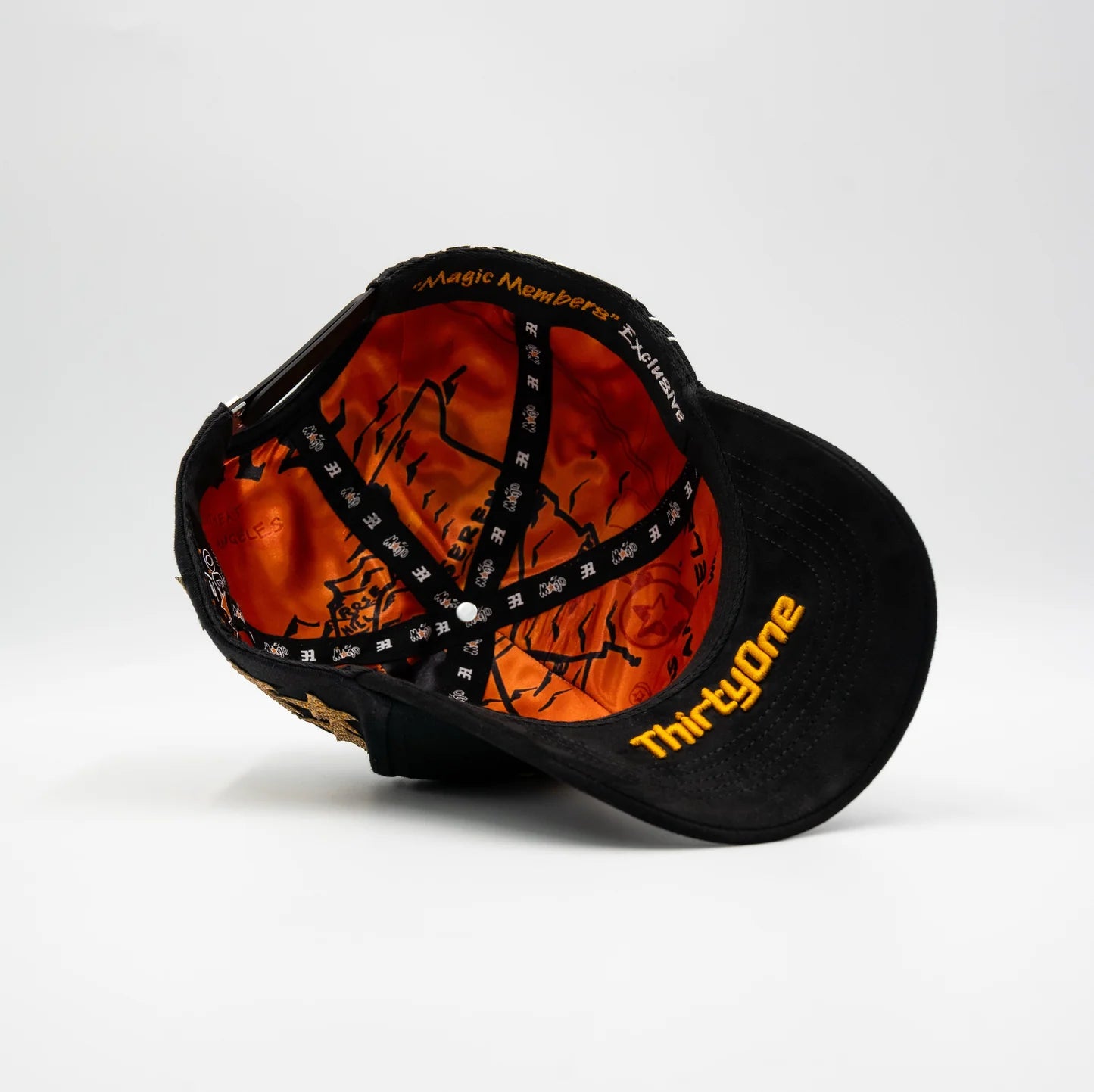 31 Hats x El Mago Amarilla