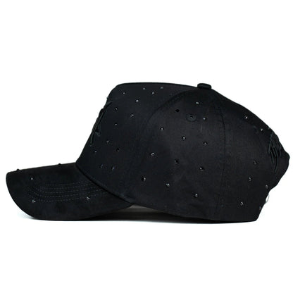31 Hats "Black Out"
