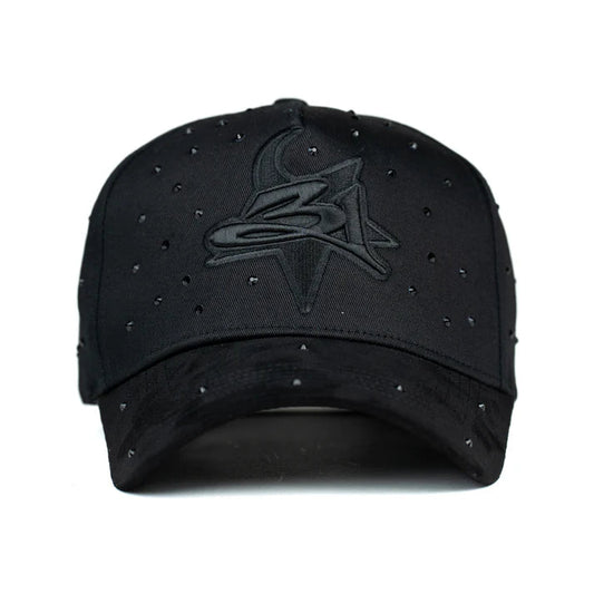 31 Hats "Black Out"